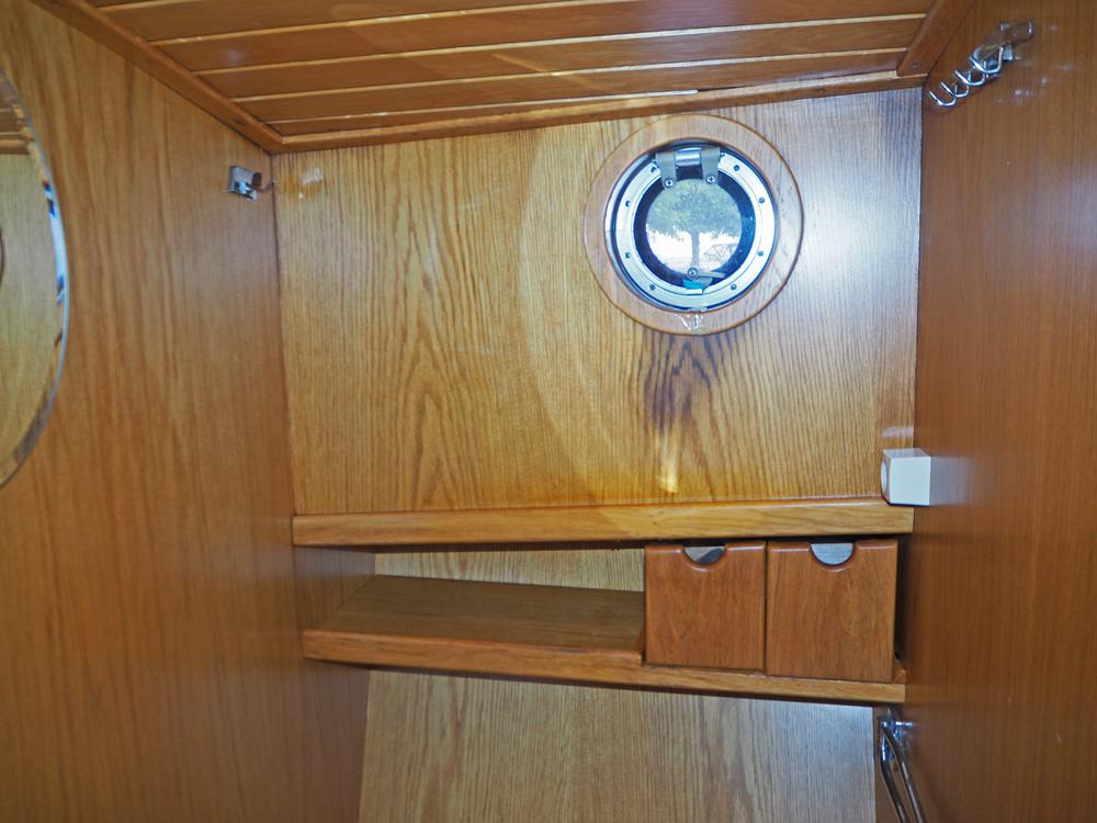 Vorschiff, Innenausstattung